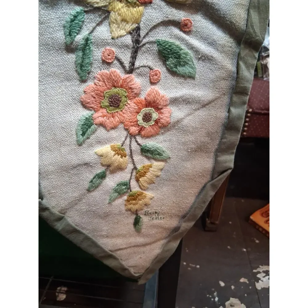 Vintage Crewel Embroidery Bell Pull Floral Linen Hand Stitched Hanger 46.5 × 7.5